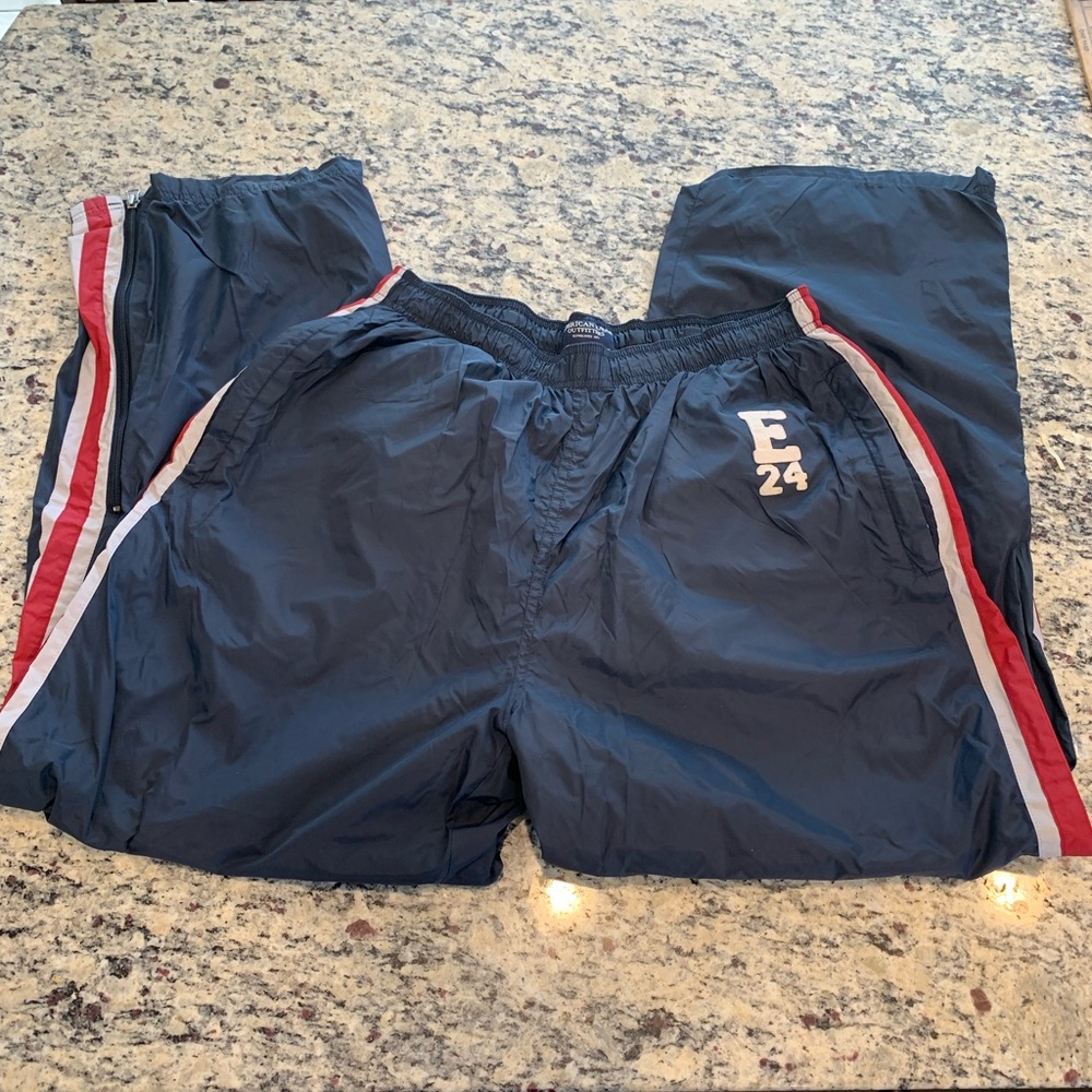 American eagle men’s wind pants lined